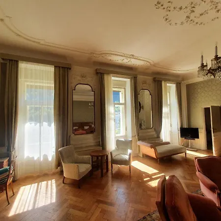 Belle Epoque Panorama 公寓 *