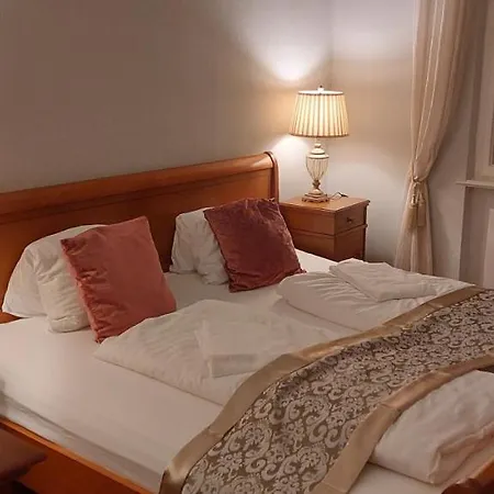 Belle Epoque Panorama *